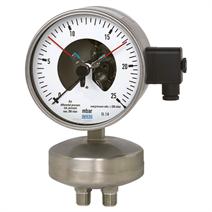 Differential pressure gauge with switch contacts